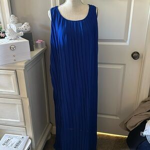 NY COLLECTION PM maxi dress pleated outer dresss w slit short lining NWT